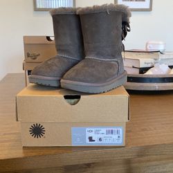 Ugg Bailey Bow Toddler 6