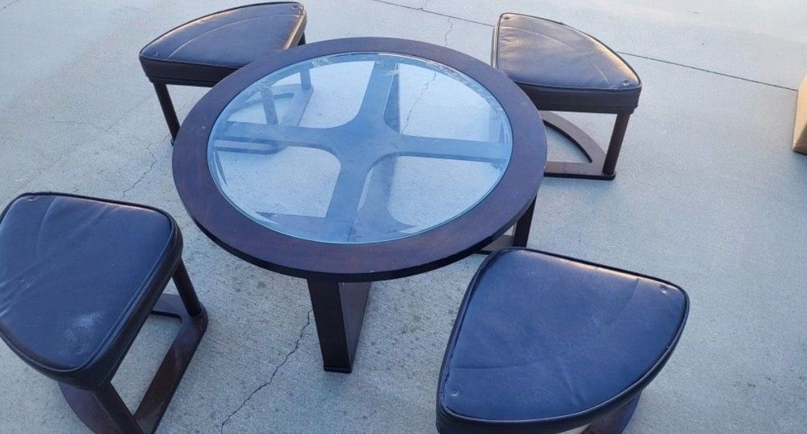 Kids table