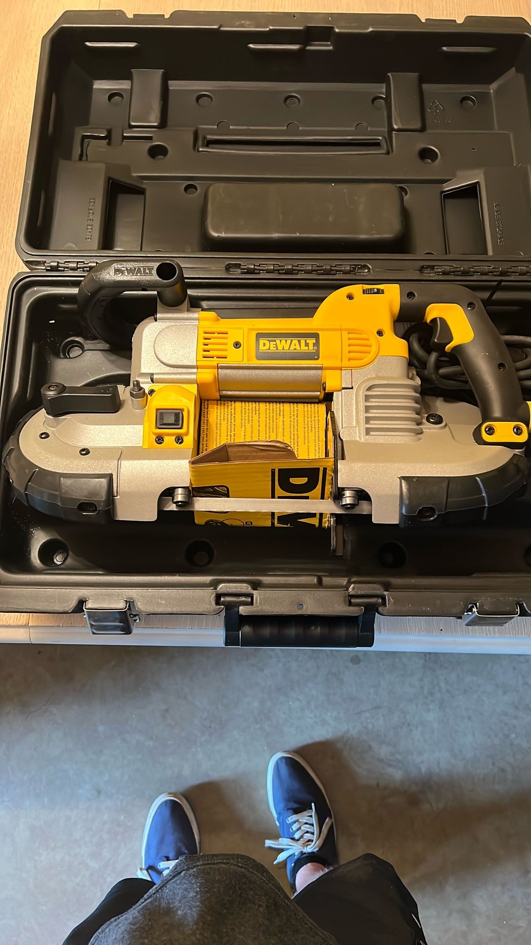 DeWalt DWM 120 Electric Variable Speed Band Saw