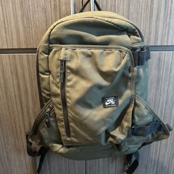 2016 Nike Sb Skateboard Shelter Backpack Camo Green