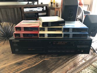 Pioneer PD-M601 Multi-Play Compact Disc Player (6 Disc) with 7 magazines-2 red, 2 white, 2 blue and 1 black