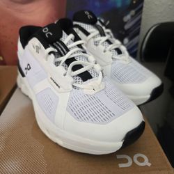 ON shoes kids