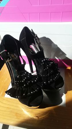 High heels size 6.5