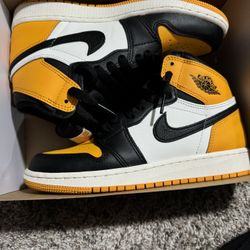 Jordan 1 Yellow Toe Size 4.5 Youth