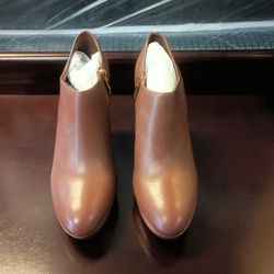 New Vince Camuto Women's Elvin Leather Bootie Brown Boots sz 8M