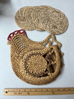 Wicker Chicken Trivet Set