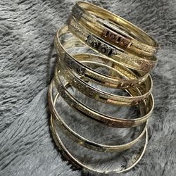 Semanarios. $40 Gold Plated.   Adults And Kids 