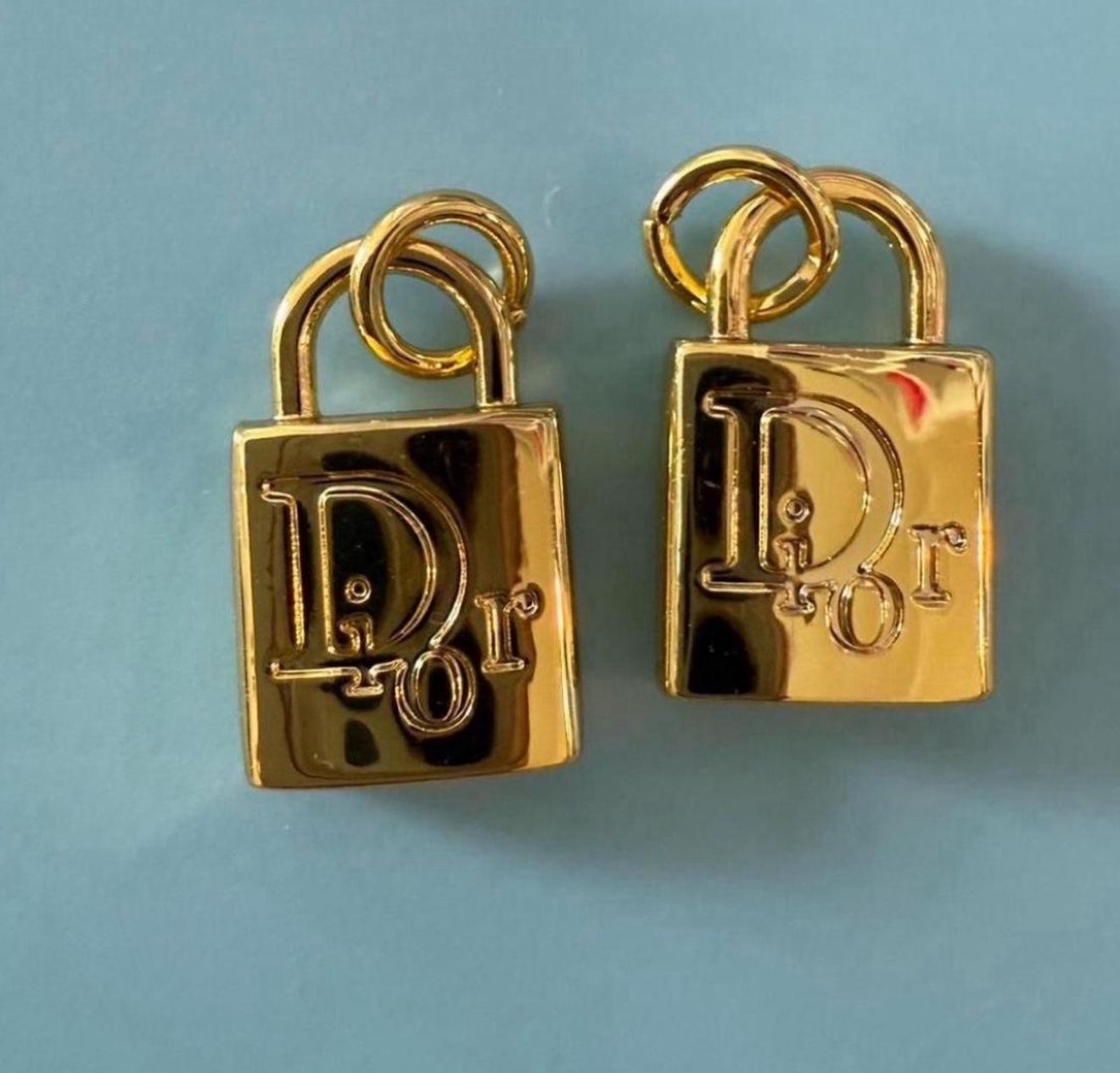 2 Piece Set Of Charm Locks 