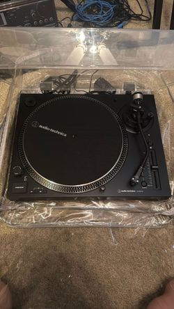 Turntable- Audio-Technica AT-LP120XBT-USB