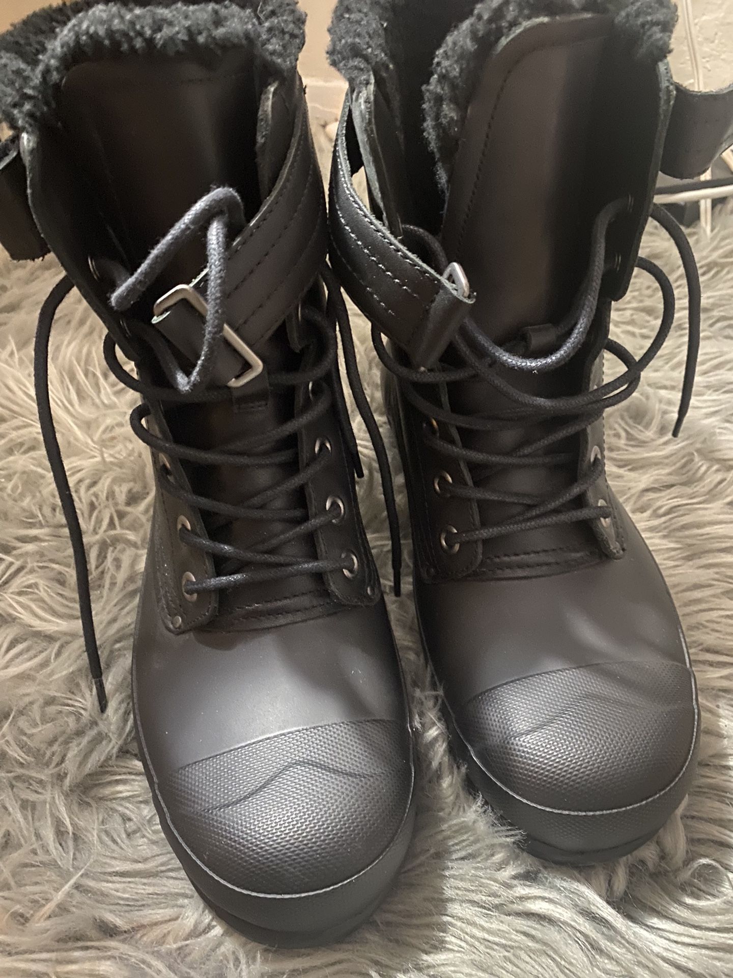 Hunter Boots / Very Rare