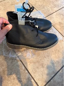 Childrens Place boys boots (New)