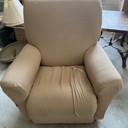 Reclinable Chair