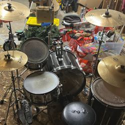 Yamaha Drum Set 