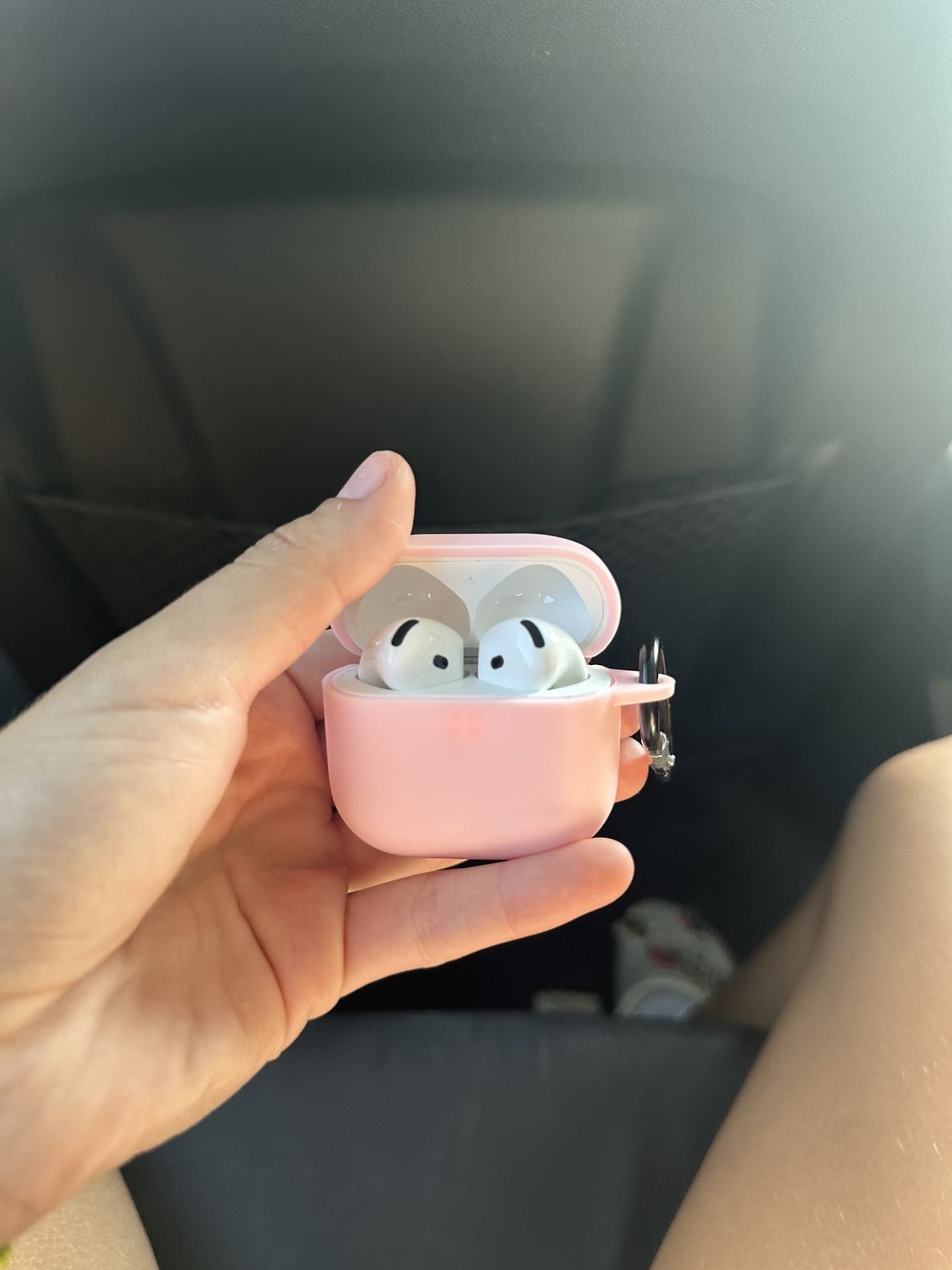AirPods Gen 4