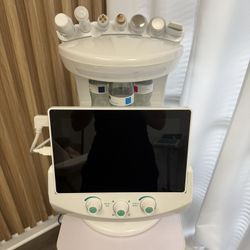 Hydrafacial 