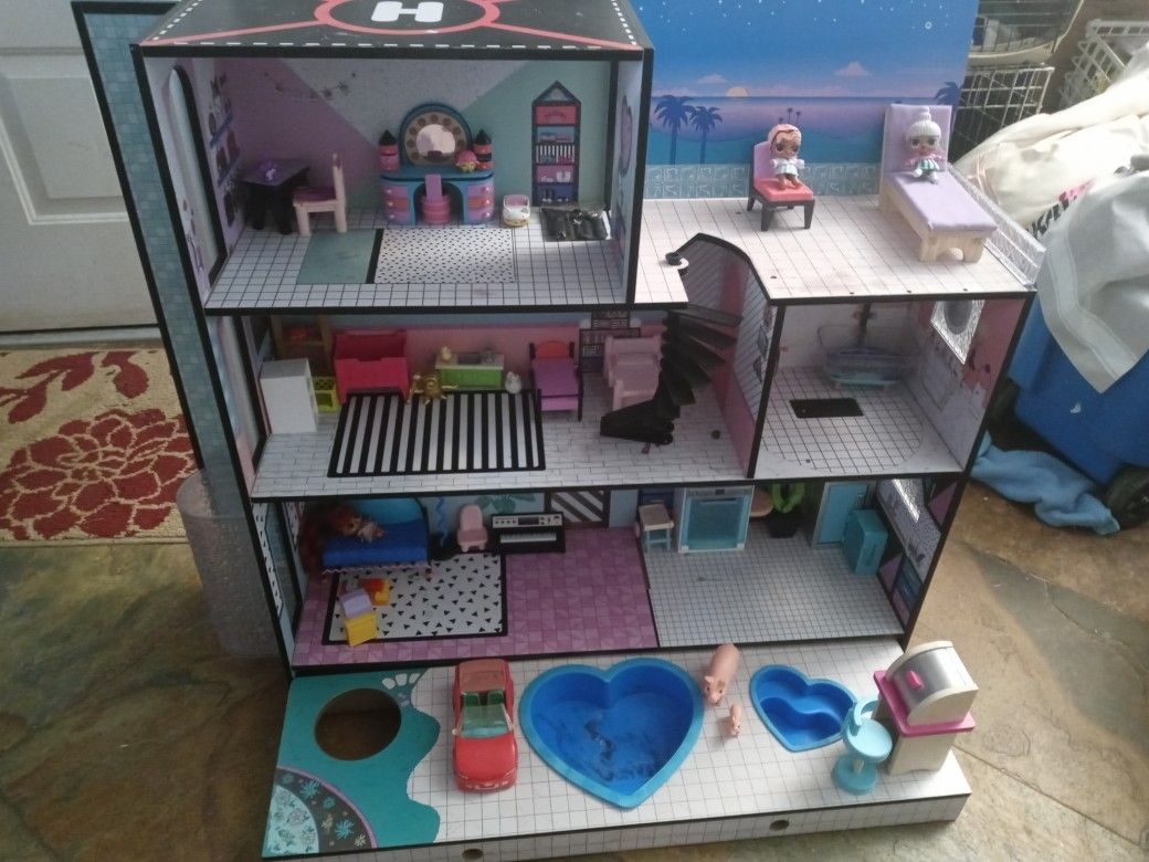 LOL Doll House with furniture