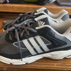 Adidas Response CL Shoe
