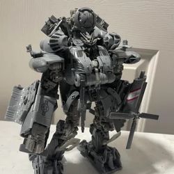 Studio Series Blackout Transformers 
