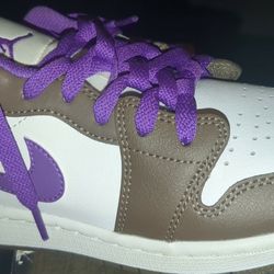 Jordan 1s Size 4youth