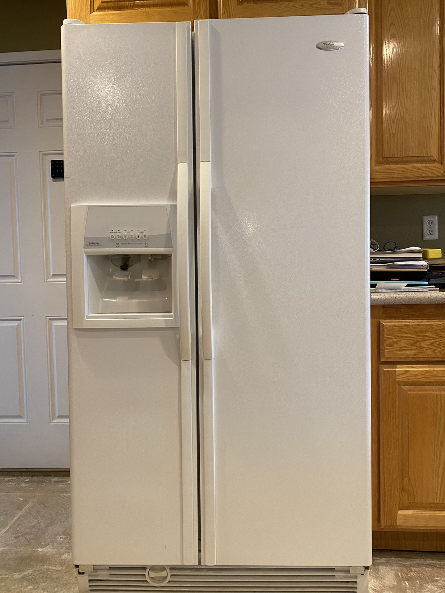 Whirlpool side by side Refrigerator