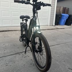 Magnum Metro 5 Electric Bike – Excellent Condition