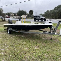 18’ Flats Boat