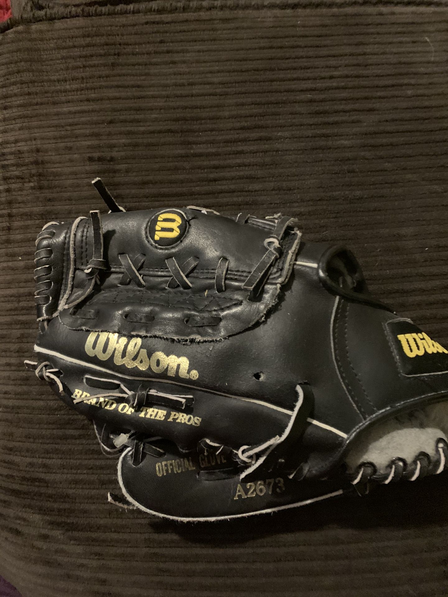 Wilson baseball glove A2673