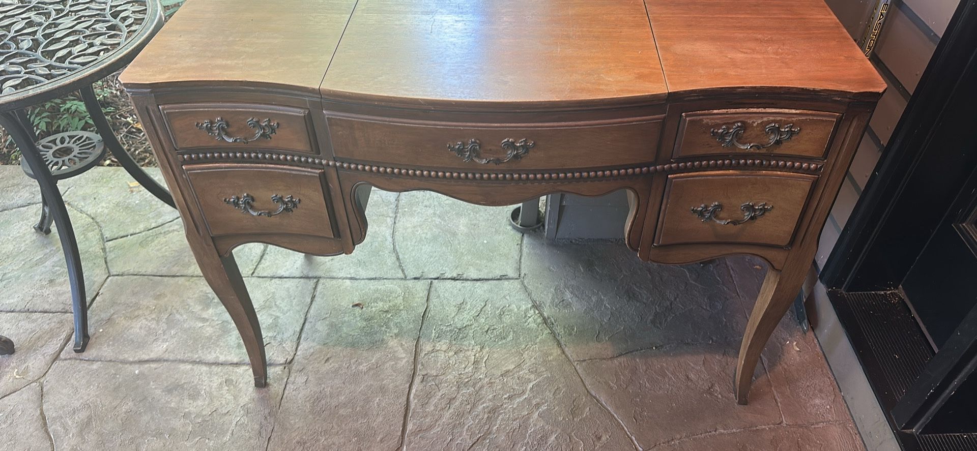 Antique vanity table