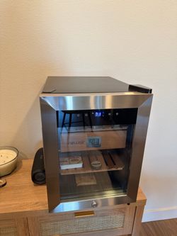 Newair 250 count cigar humidor