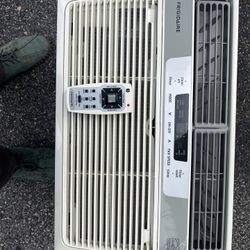 8000 BTU Window AC