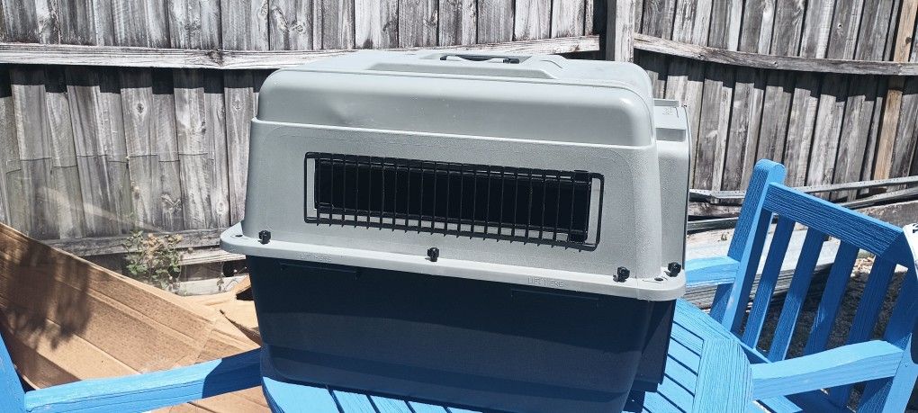 Large Pet Carrier 28x20