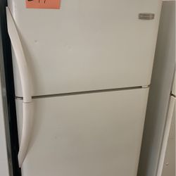 Frigidaire Refrigerator  Ex Large White Clean .  Warranty  . Delivery Available . 2203 Fowler St. 33901