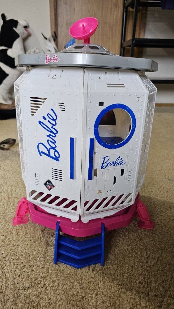 Barbie Rocket Space Ship Explorer