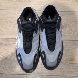 Yeezy 700 size 13