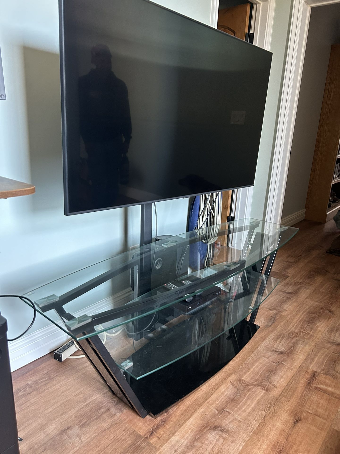 LIKE NEW Entertainment Center