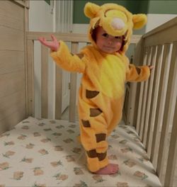 Pottery Barn Kids Baby Tigger Costume 12-24 months 12 18 24 2T  Boy or  Girl Rare Discontinued