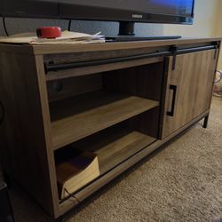 Tv Stand/ Lamp  / Mirror 