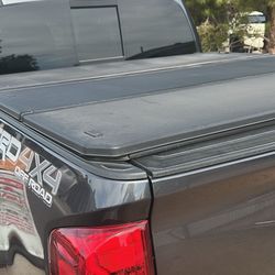 2022 OEM Tonneau Tacoma Bed Cover 5ft