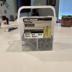 Variety Pack of screws