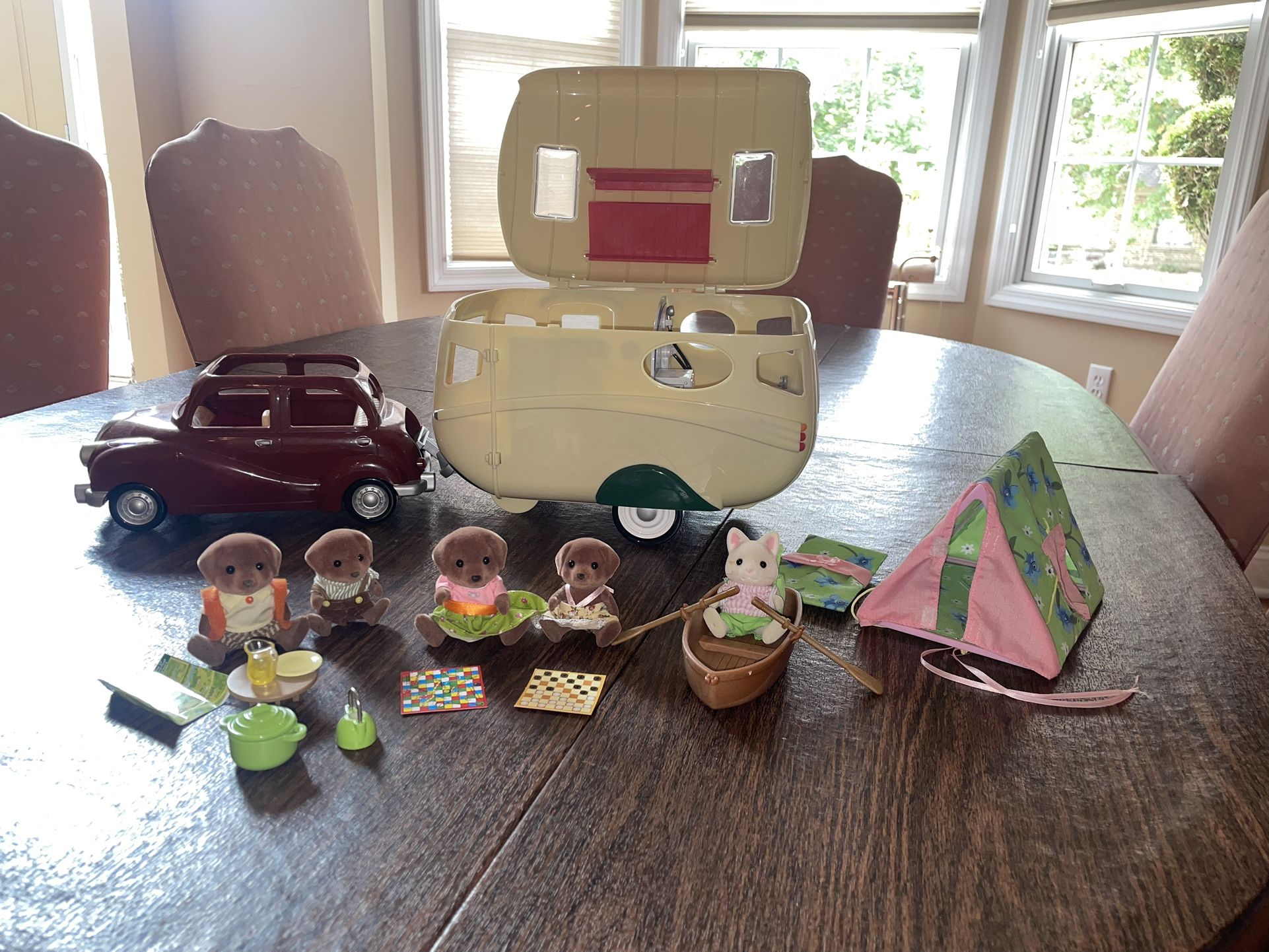 Calico Critters Family camper, Car, & Tent