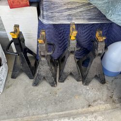 Old jack stands