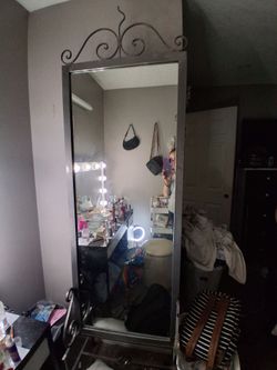 Big  mirror