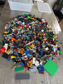 Large Bulk Lot of LEGO Pieces