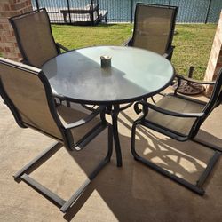 Circular Sling Patio Set w/4 Chairs