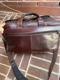 Wilson’s leather bag 💼
