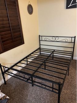 Full Size metal bed frame 14 inch