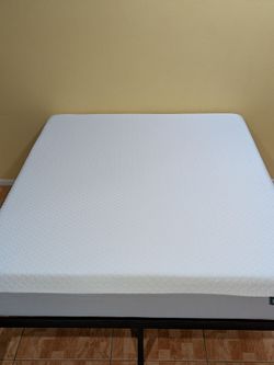 Zinus F,ull Size 8-Inch Memory Foam Mat,tress with 14-Inch Heavy-Duty Metal Platform Be,d Frame. Free same-day delivery.