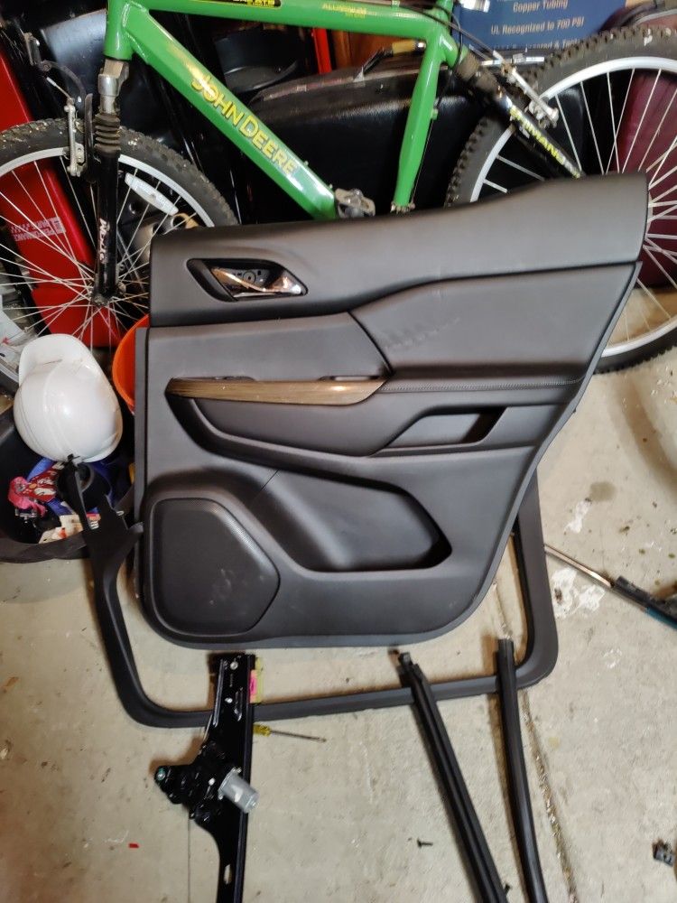 Parts For 2017 GMC Acadia