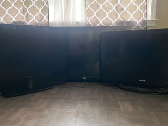 32 inch tv's ( JVC 40")