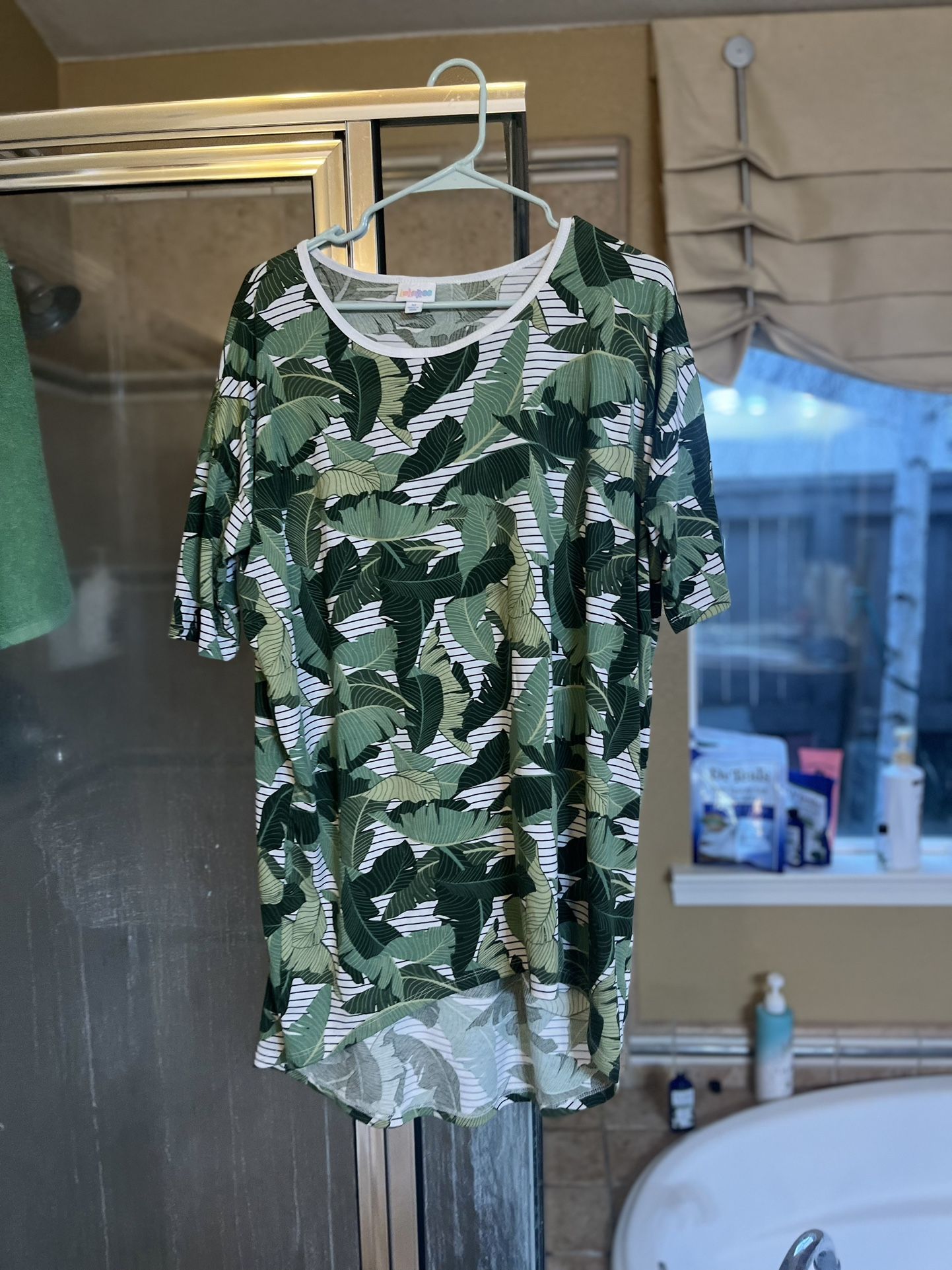 Lularoe Clothes Shirts Medium And Large